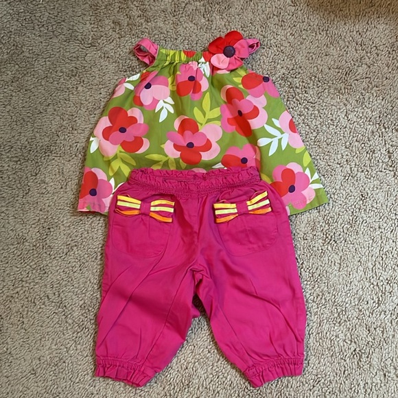 Bundle of Baby girl 0-3 months clothes, very gently used. - Picture 6 of 16